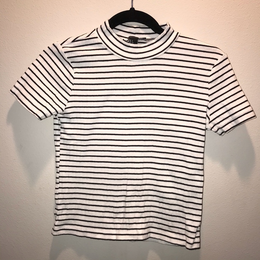 4/$25 Forever21 shirt